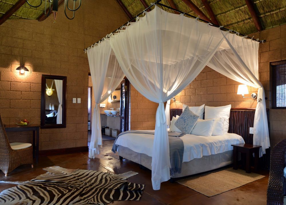 Zwahili Private Game Lodge & Spa - Executive bedroom