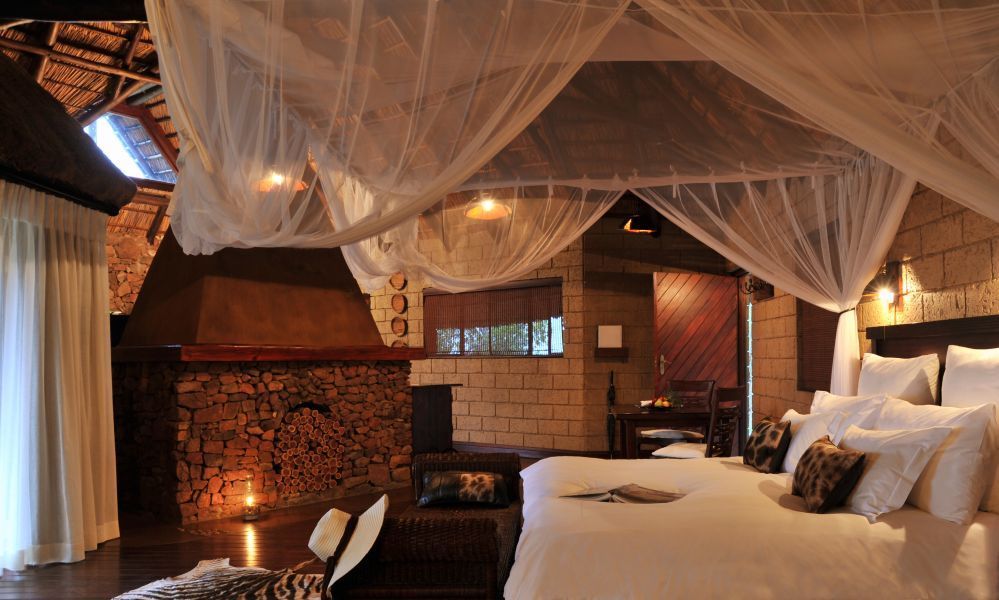 Zwahili Private Game Lodge & Spa - Royal bedroom